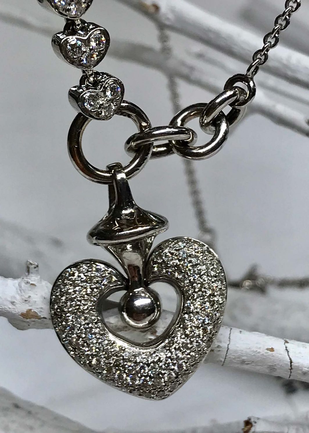 Lady's Necklace with Diamond Heart Pendant